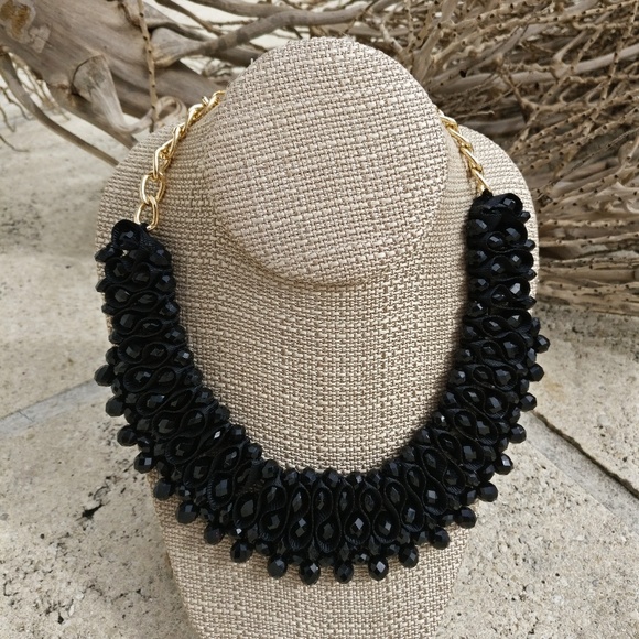 Super Chic Black Handmade Necklace - Picture 8 of 9